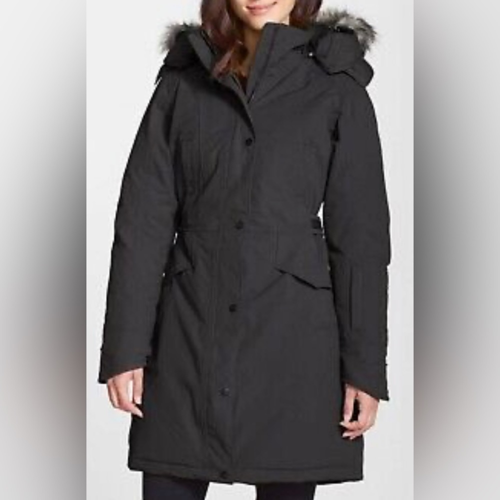 North Face Tremaya Parka black, size S. (looks lighter in the pictures)